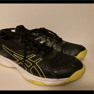 Girls ASICS Black/Green Athletic Shoes Size 3